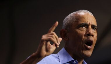 Barack Obama escoge sus películas favoritas del año y recomienda una del director español que se convirtió en enemigo de Franco y la censura