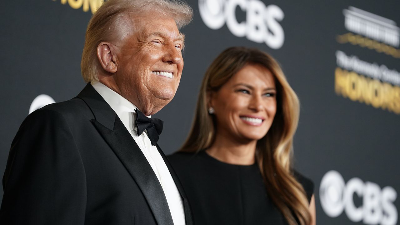 WASHINGTON, DC - DECEMBER 07: U.S. President Donald Trump and first lady Melania Trump attend the 48th annual Kennedy Center Honors at the Kennedy Center on December 07, 2025 in Washington, DC. The 2025 Kennedy Center Honorees are Sylvester Stallone, George Strait, the rock band KISS, Gloria Gaynor, and Michael Crawford. (Photo by Allison Robbert/Getty Images)