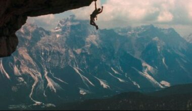 Durante más de 30 años, los primeros minutos de esta película han impedido a millones de espectadores escalar una montaña - Noticias de cine