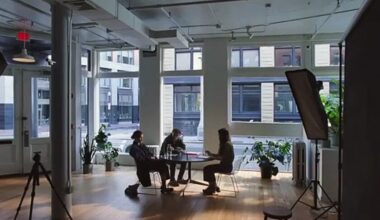 Zendaya y Robert Pattinson protagonizan una retorcida historia de amor en la nueva película producida por Ari Aster