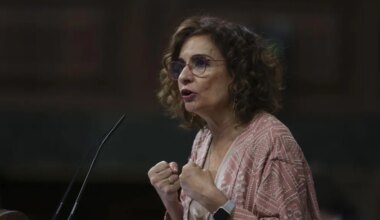 La UCO se persona en Correos y en sedes de los ministerios de Hacienda y Transición Ecológica en busca de expedientes de contratación pública - El Mundo