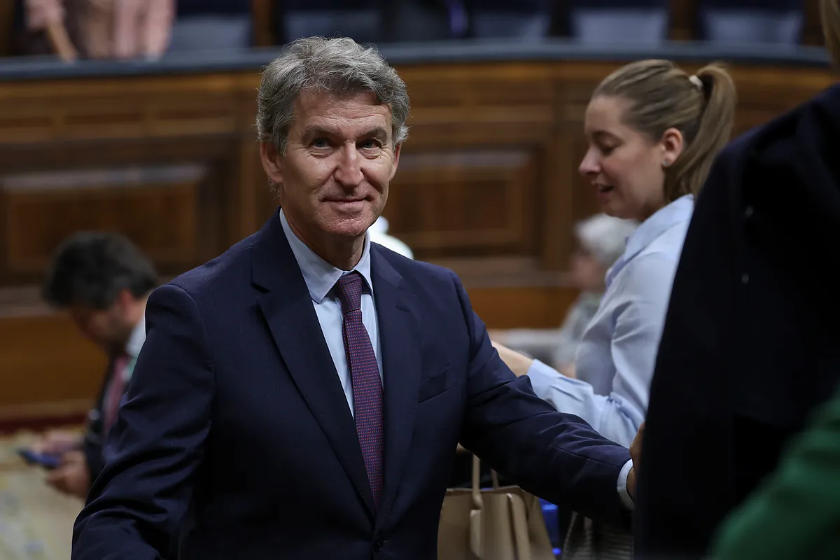 Feijóo reclama un pleno extraordinario la semana que viene "sobre la corrupción sistémica del Gobierno" - El Mundo