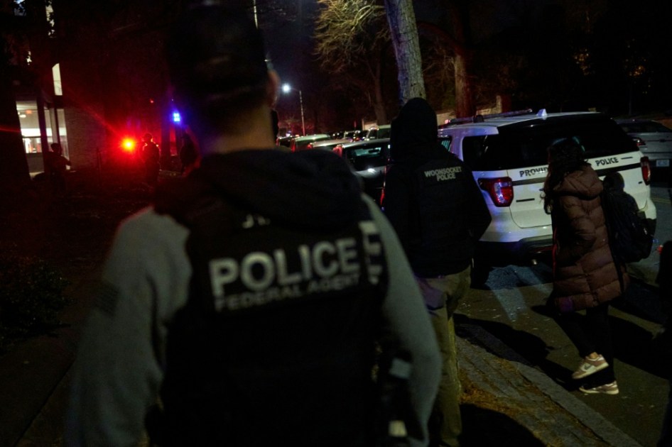 Dos personas muertas y varios heridos graves por tiroteo en universidad de EEUU