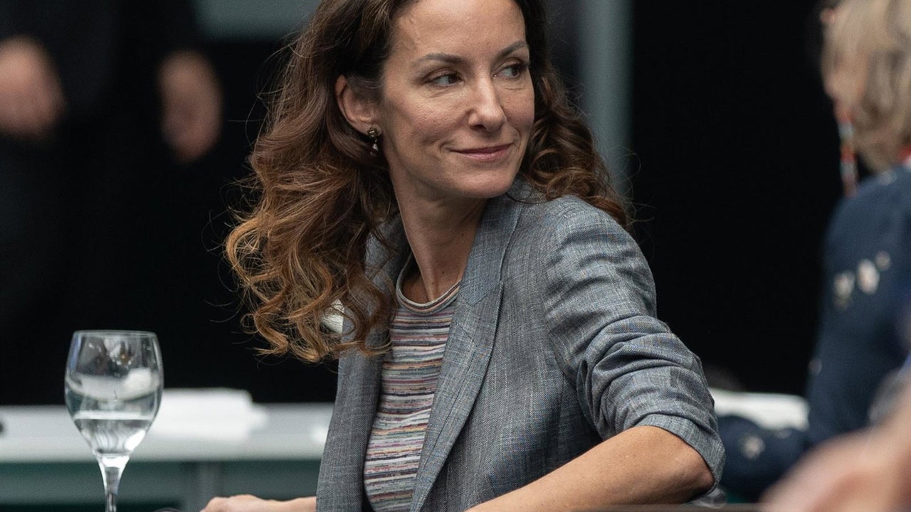 Telma Ortiz baila al ritmo de Melendi