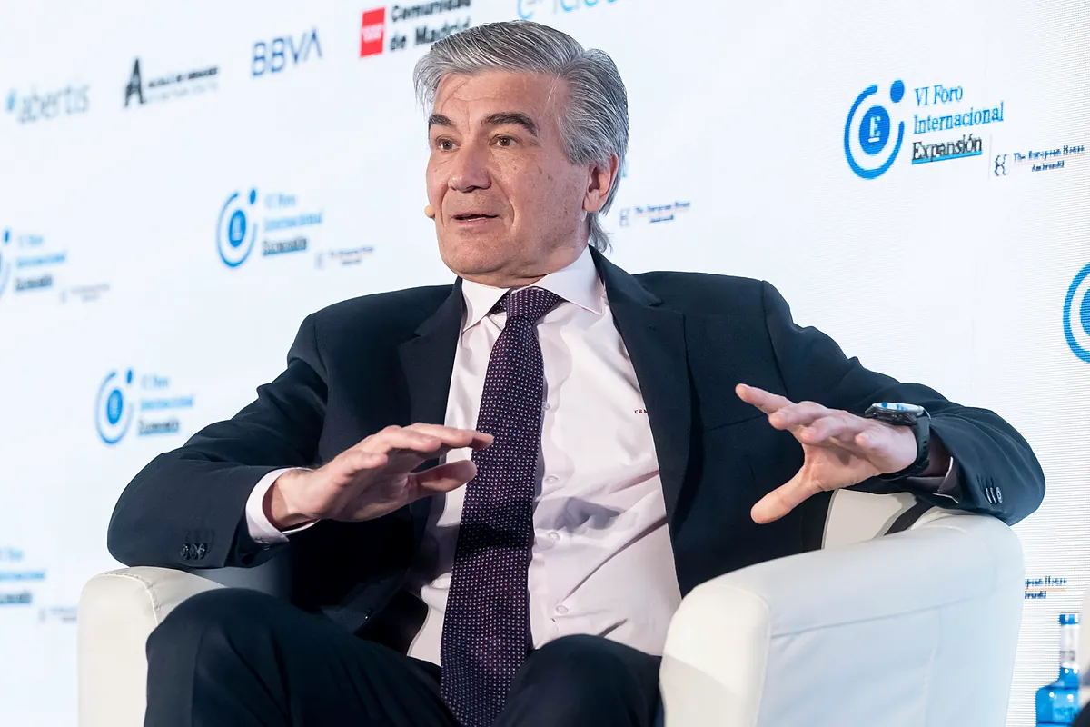 Los fondos buitre entran en masa en Naturgy al vender GIP-BlackRock - Expansión