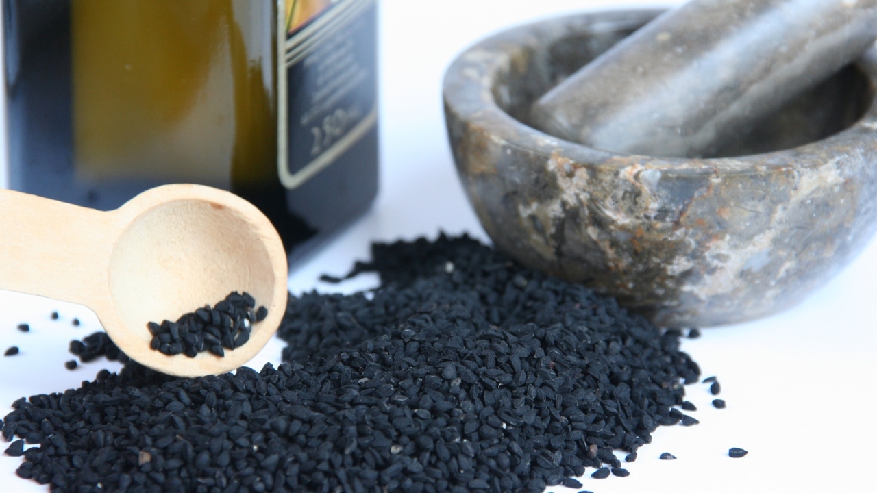 Una "cucharada" diaria de este condimento típico en España puede frenar la obesidad y mejorar el colesterol