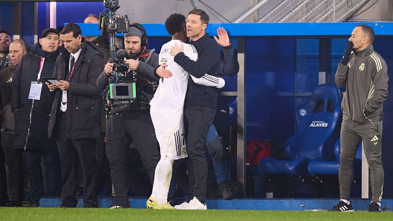 El Real Madrid gana y Xabi Alonso respira