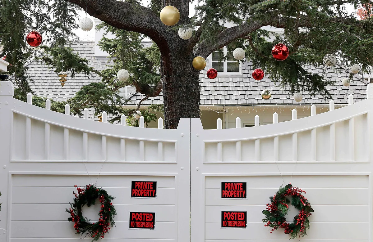 El hijo del cineasta Rob Reiner se enfrentará a dos cargos de homicidio por parricidio - El Mundo