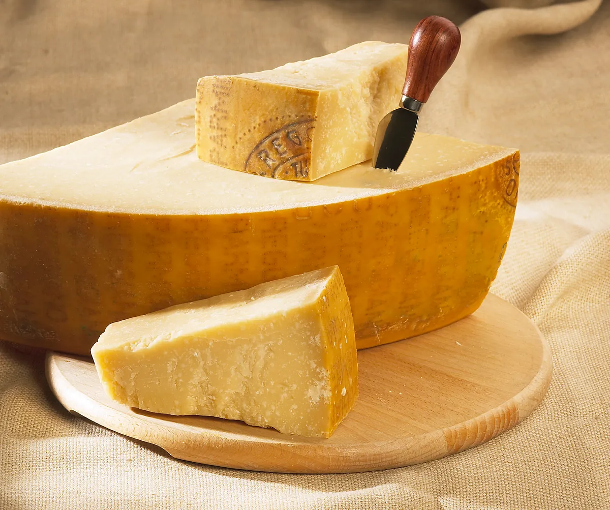 Un estudio vincula el consumo diario de queso graso a un menor riesgo de demencia - Expansión