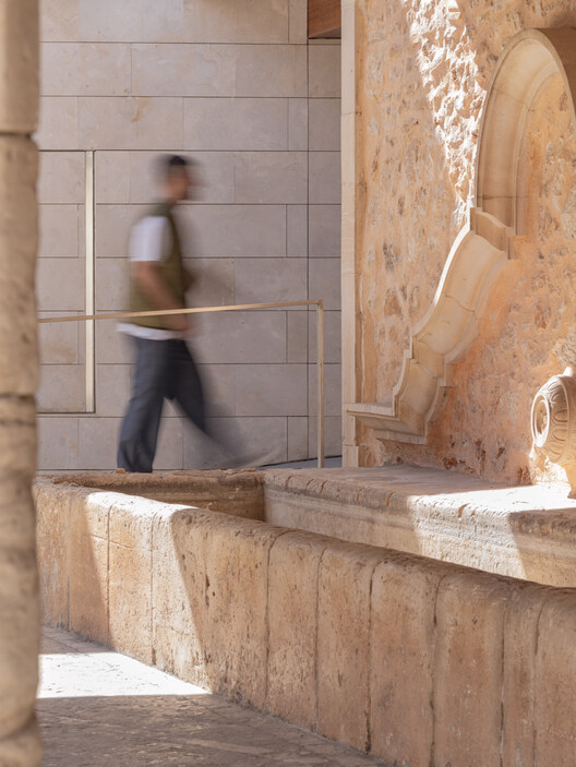 Centro Cultural Abeurador Santanyi / Arquitectura Rambla 9 - Imagen 3 de 22