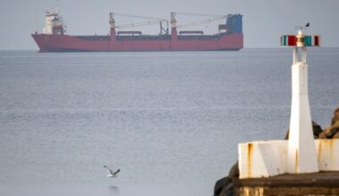 Suecia aborda a un carguero ruso sancionado después de que emitiera un aviso de socorro