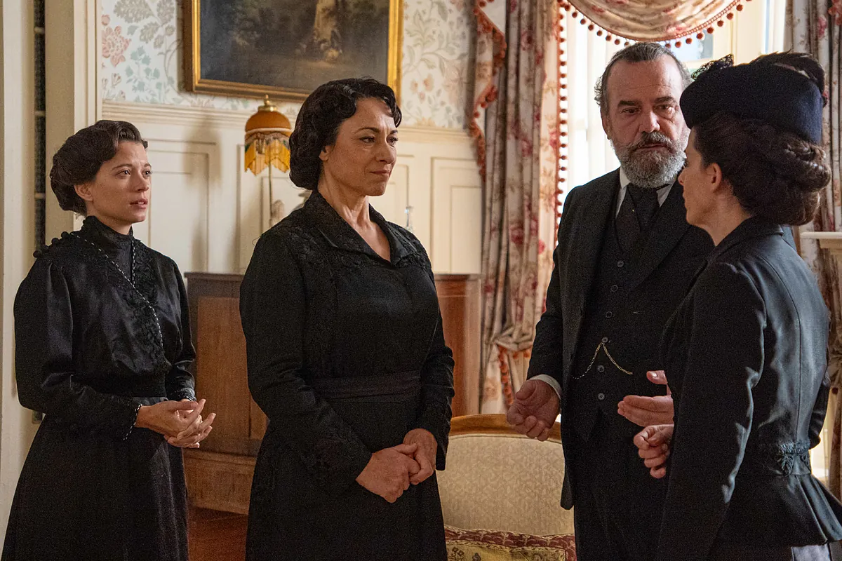 'La Promesa', avance del capítulo especial del miércoles 24 de diciembre: Margarita regresa al palacio tras lo sucedido - El Mundo