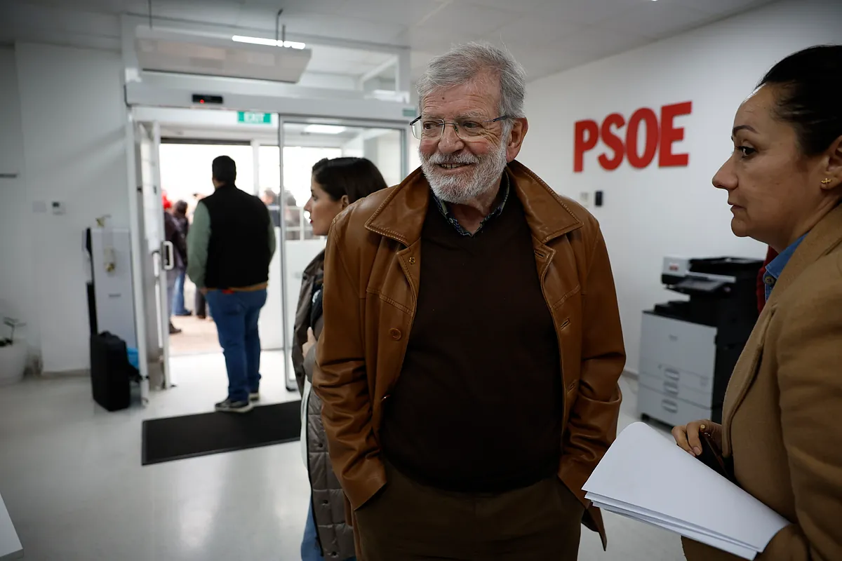 Ferraz confronta a Ibarra y asegura que serán los militantes extremeños quienes decidan si el PSOE se abstiene para investir a Guardiola - El Mundo