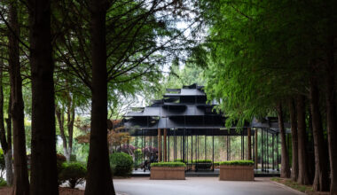 Pabellón Laoyuting / Atelier Deshaus