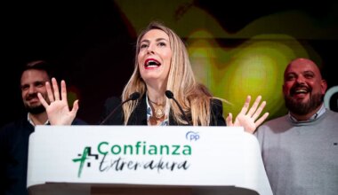 María Guardiola inicia el deshielo con Vox y llama al candidato de Abascal en Extremadura para comenzar a negociar - El Mundo