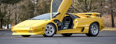 Aquellos locos años 90: 8 de los superdeportivos herederos del Lamborghini Countach que marcaron una época