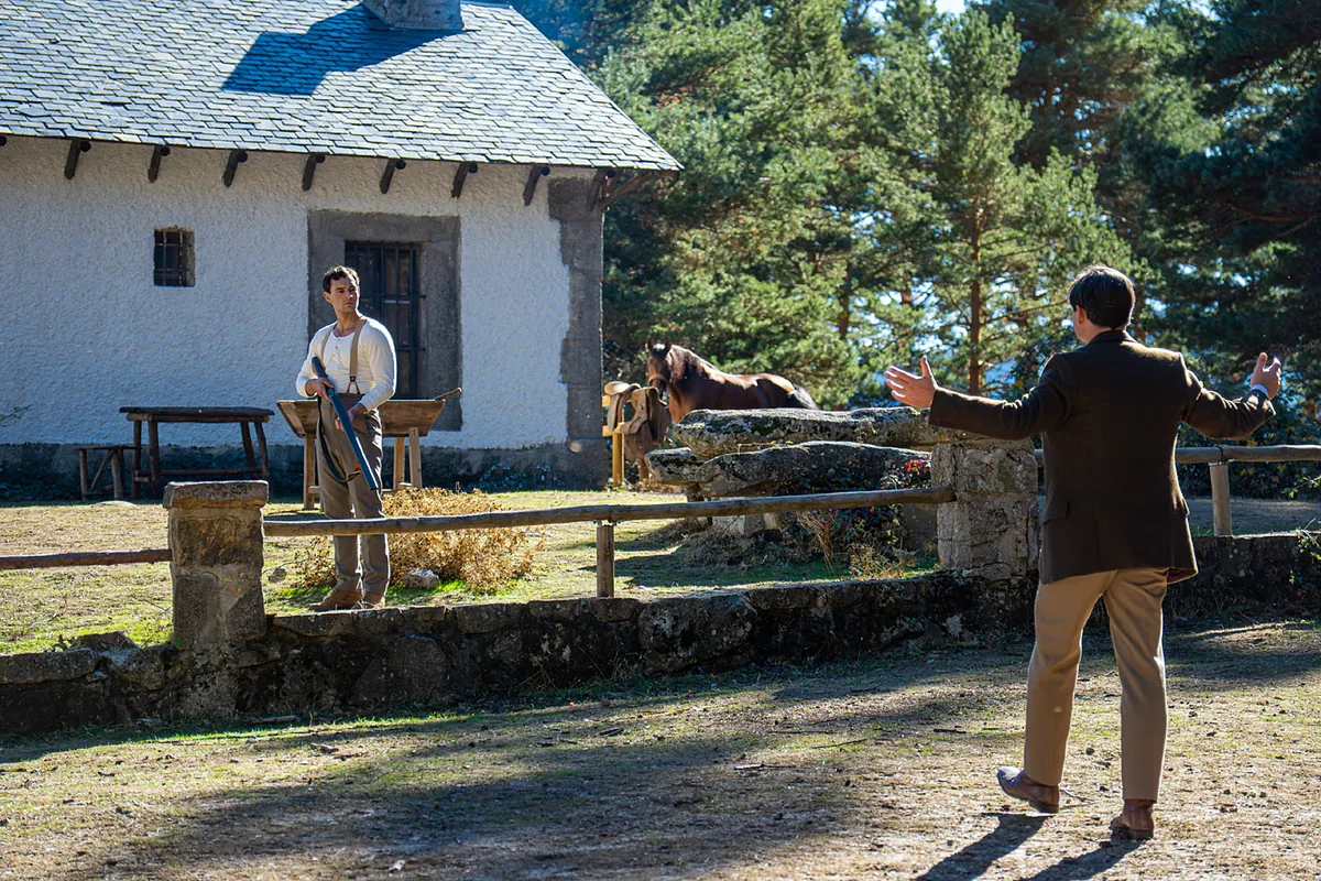 Avance de 'La Promesa', capítulos 746 y 747 del miércoles 31 de diciembre: Curro apunta a Manuel con una escopeta - El Mundo