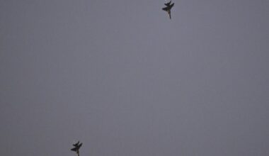 China lanza maniobras militares para simular el bloqueo de puertos de Taiwán