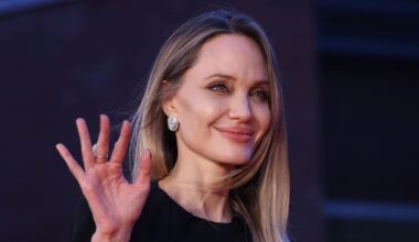 Angelina Jolie pone tierra de por medio y deja Los Ángeles en el aniversario de su divorcio con Brad Pitt