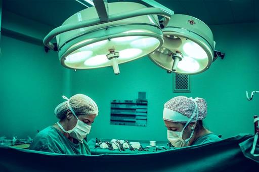 Intervención en un quirófano