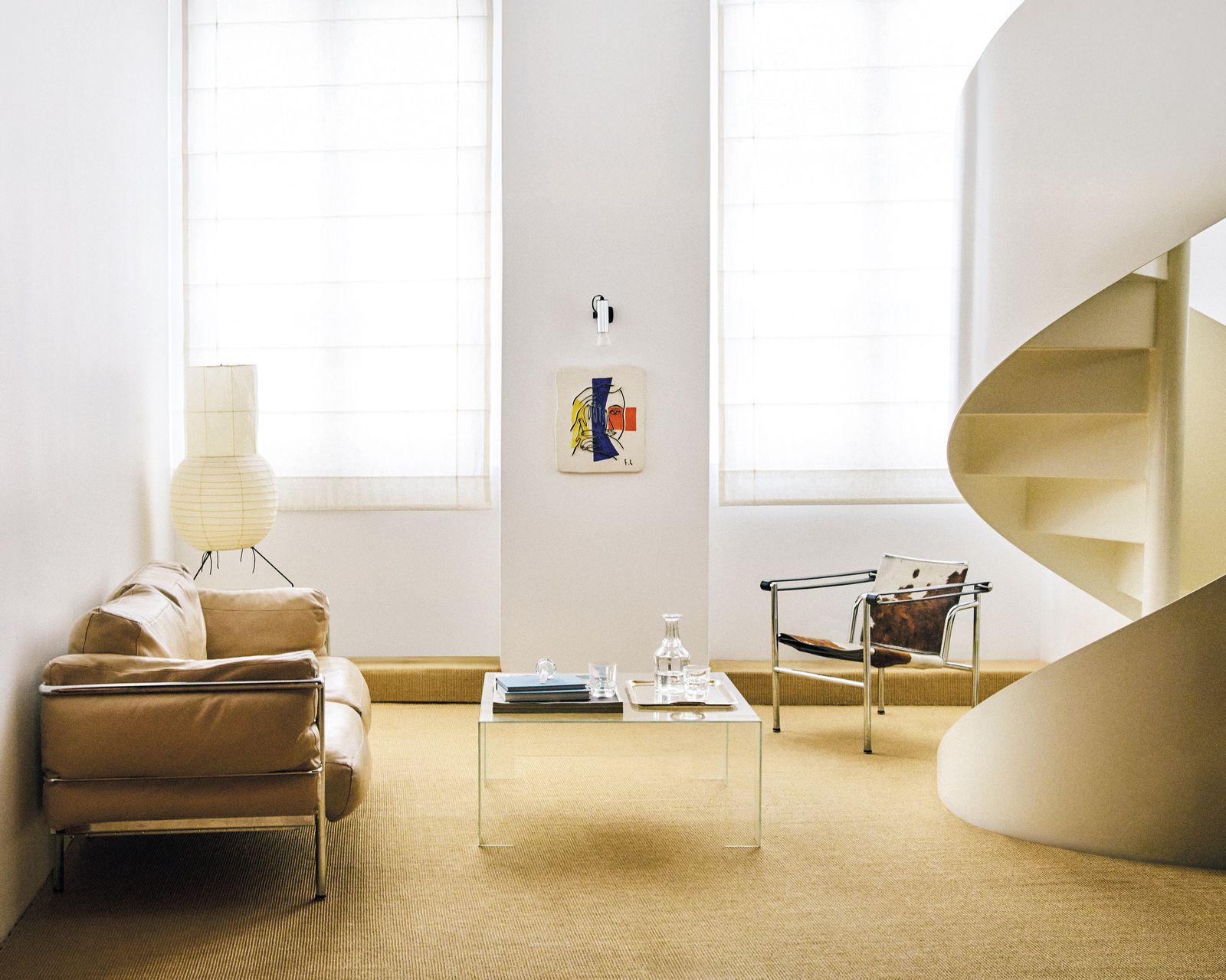 Minimalismo elegante y arte la inspiración de Daniel Rueda para su departamento parisino