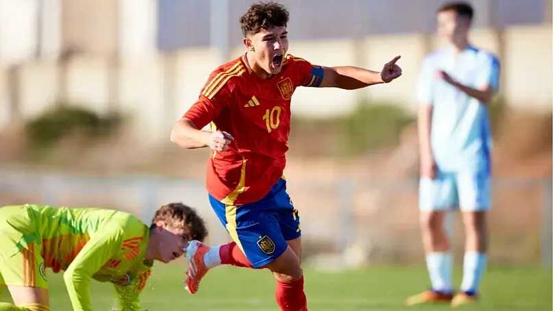 El canterano del Real Zaragoza al que ya comparan con Pedri en el FC Barcelona