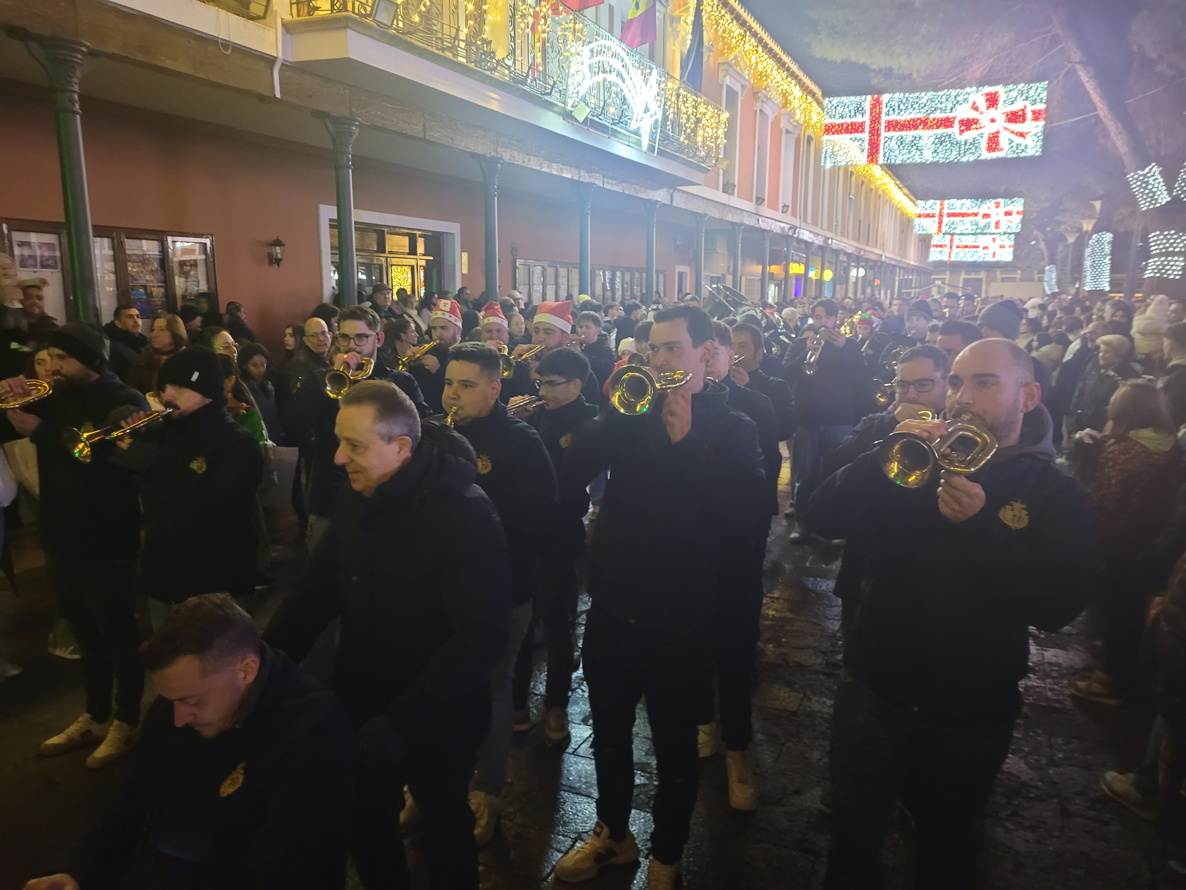 Animación musical de la Banda de Cornetas y Tambores de ‘Los Coloraos’.