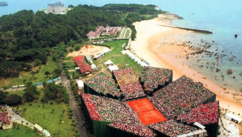 Vista aérea del campo instalado en La Magdalena para celebrar la Copa Davis | Foto: Copa Davis