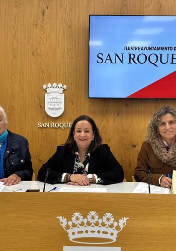 San Roque suscribe un convenio con la Asociación Niños de Ucrania y Andalucía