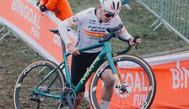 Benjamín Noval y Martín Fernández se meten en el 'top 20' en Dendermonde