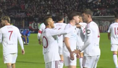 La bronca de Alexis Sánchez a Kike Salas.