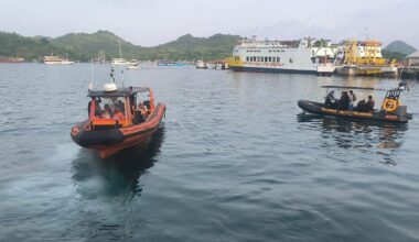 Desaparecidos cuatro españoles en Indonesia tras el naufragio de una embarcación | Internacional