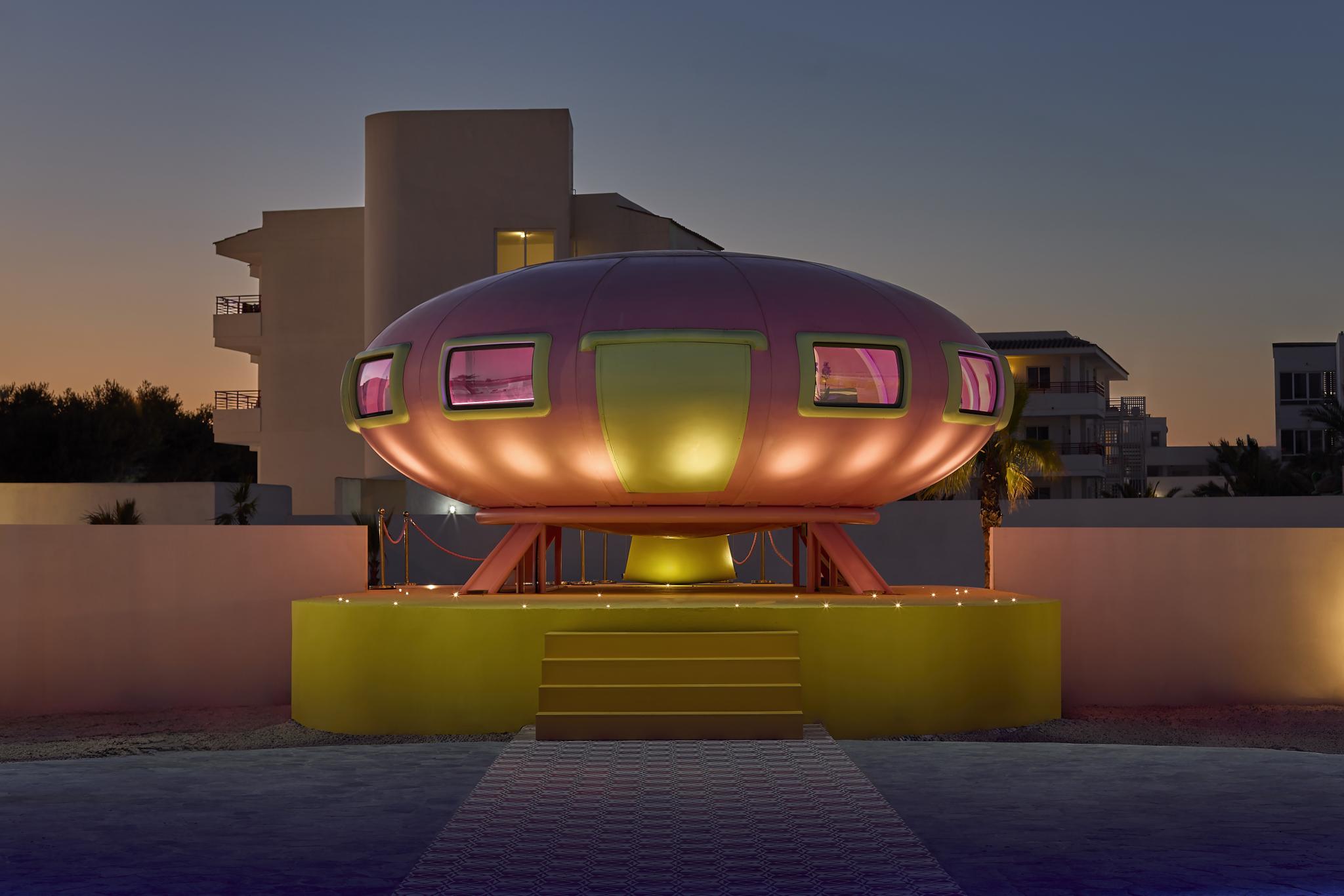 El fotógrafo Salva Carbó gana un LUX de bronce con una icónica foto de un hotel de Ibiza