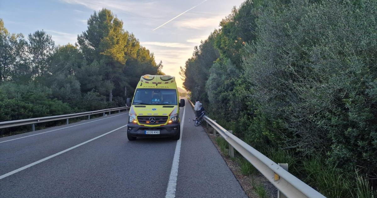 Caen dos ciclistas a la salida del túnel dels Vidriers tras un descuido «al mirar el paisaje»