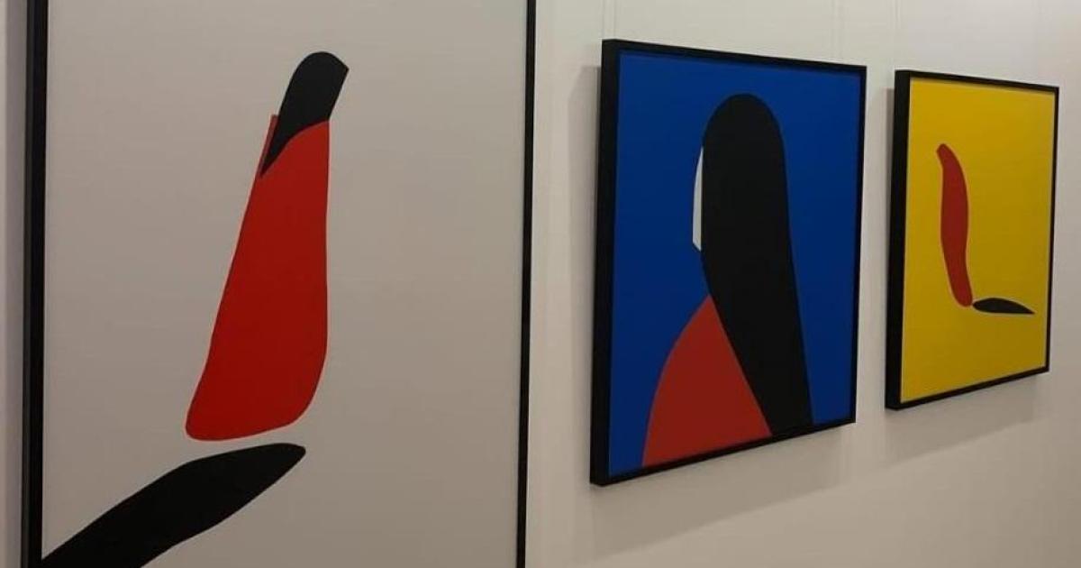 La mujer viajera del artista Iñaki Martínez hace escala en la Iñk Studio de Maó