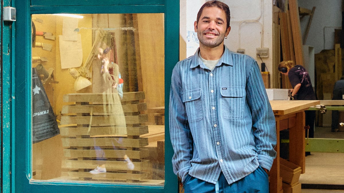 “A mi taller vienen economistas y abogados buscando dar un cambio a su vida”: Mike Hausmann, el ebanista que se negó a vivir pegado al ordenador | EL PAÍS Semanal