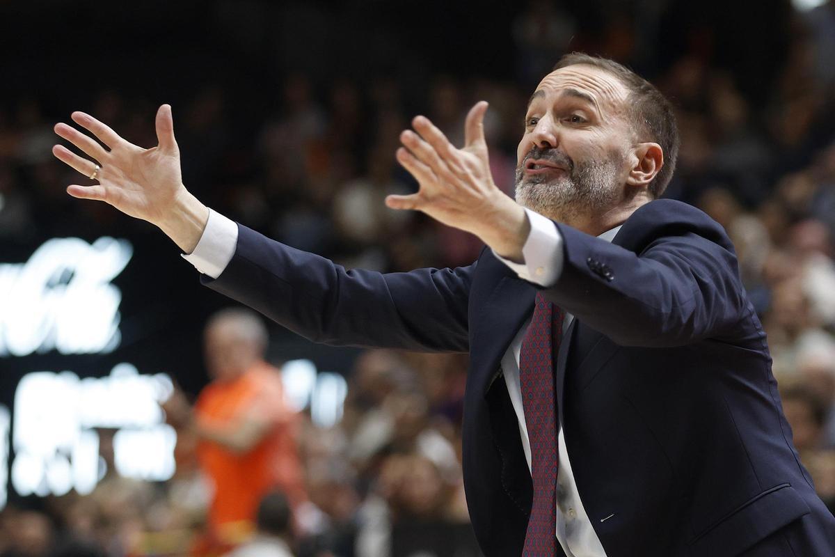 Sito Alonso, en su última visita a La Fonteta la temporada pasada.