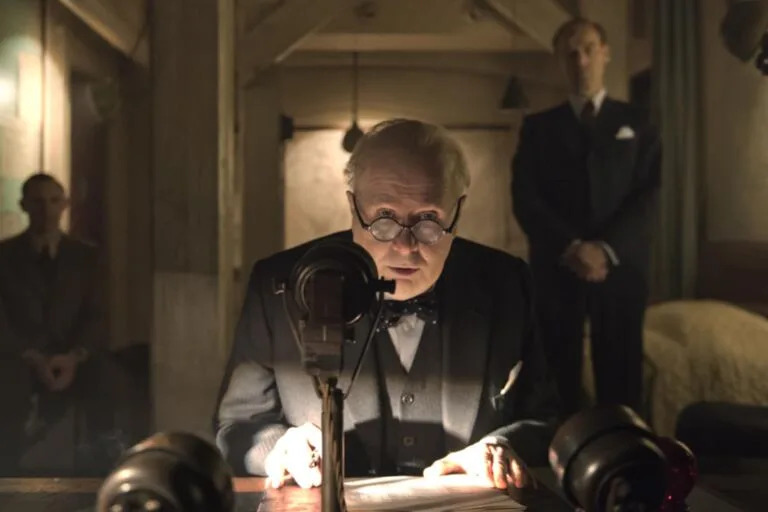 Las horas más oscuras está en Netflix hasta el 15 de enero de 2026 (Foto: IMDb)