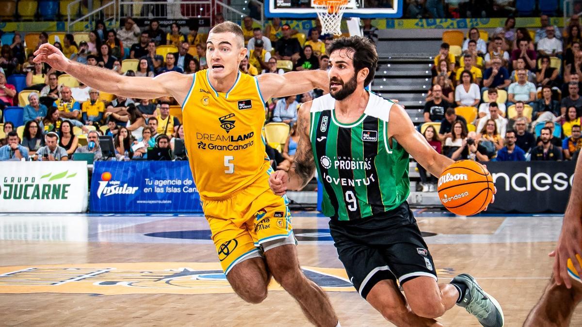 Ricky Rubio se marchó ovacionado por el público de Gran Canaria tras exhibirse