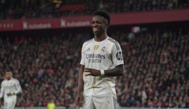 El feo gesto de Vinicius con la mano que enfurece a San Mamés