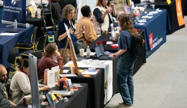 Las solicitudes de desempleo en EE.UU. bajan y muestran la volatilidad estacional