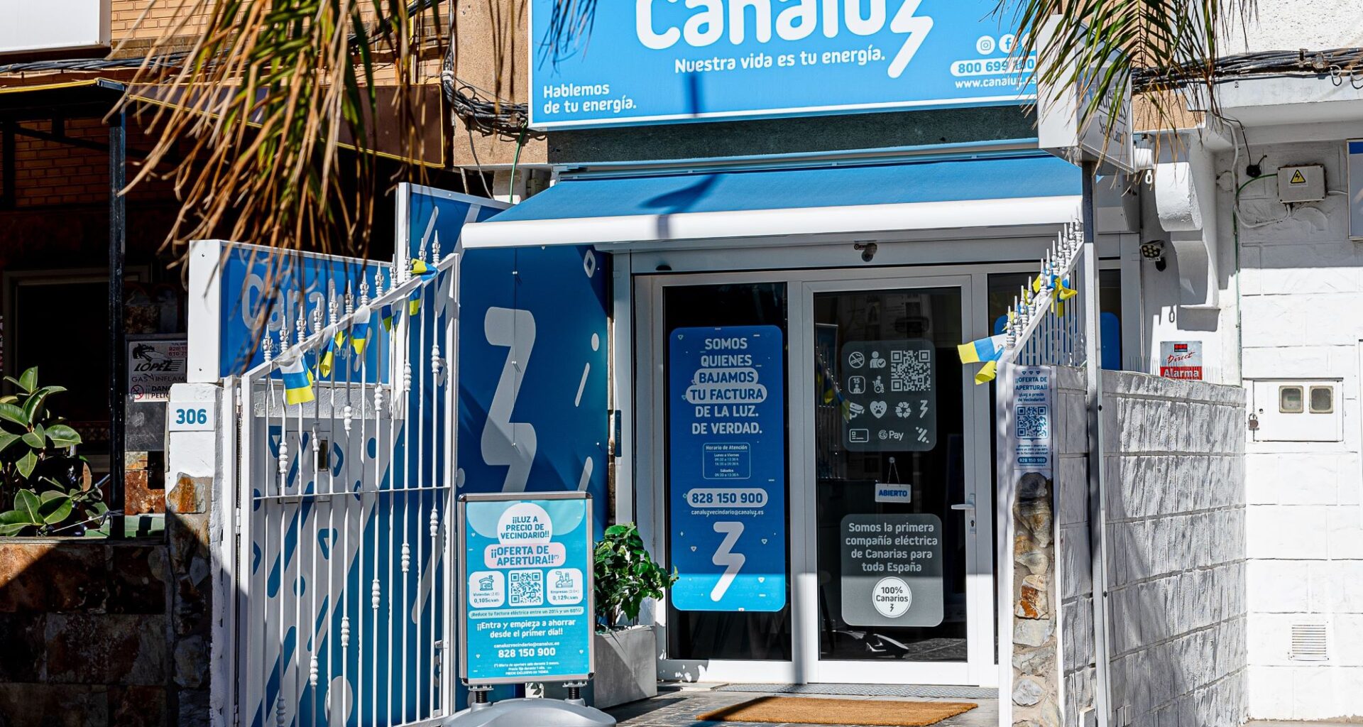 Canaluz ilumina los Premios Número 1 de Cadena 100 en Canarias