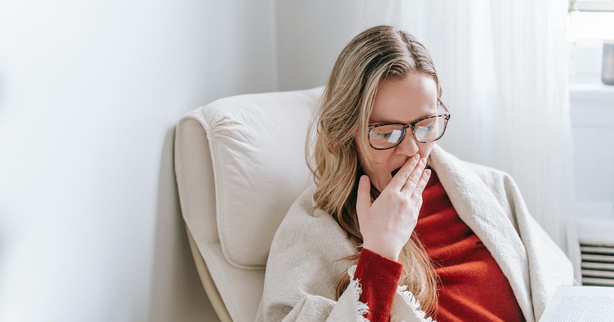 Cómo recuperar el día si dormiste mal en la noche, según la ciencia