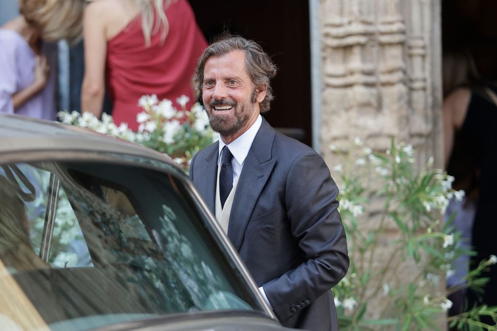Quique Sanchez Flores en la boda de su hija Patricia Sanchez Flores y Javier Millet en Javea el 28 de junio de 2025