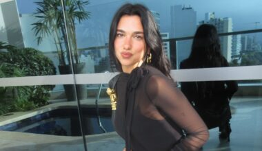 Dua Lipa fascinada con México, baila salsa y pasea por la colonia Roma