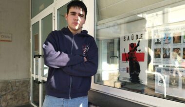 El joven Antón García, natural de O Barco de Valdeorras, presenta su film “Saúde”