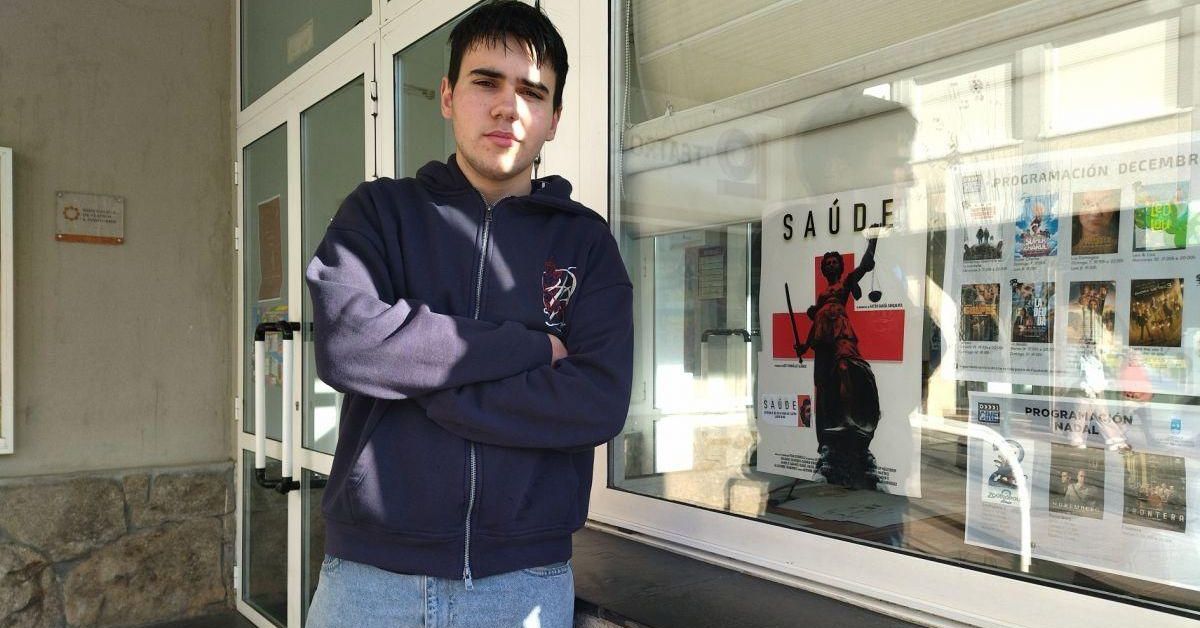 El joven Antón García, natural de O Barco de Valdeorras, presenta su film “Saúde”