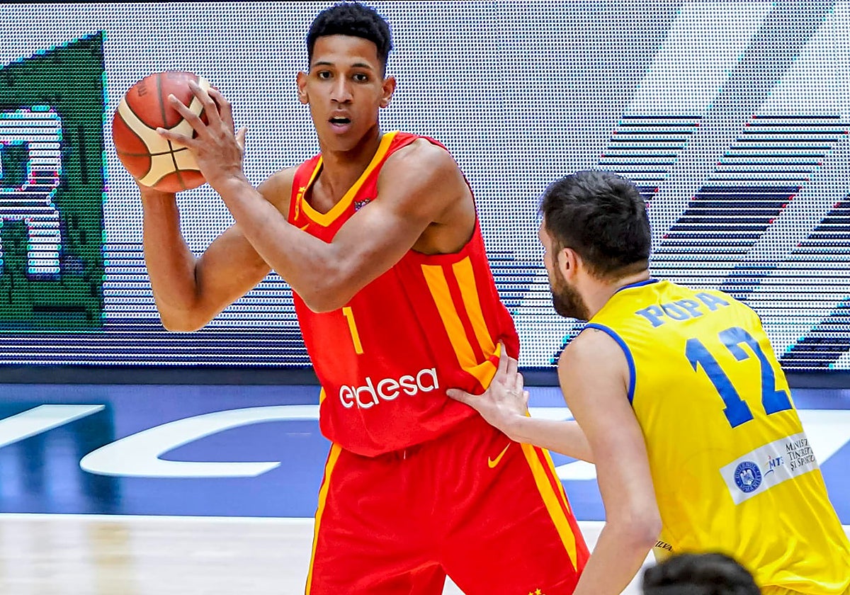 La FIBA rechaza la petición de Tyson Pérez para jugar con la República Dominicana