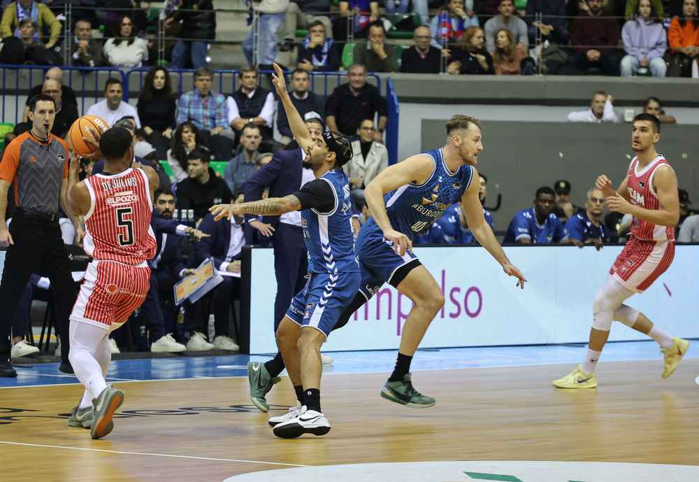 EN DIRECTO | El Coliseum recibe al UCAM Murcia tras el parón - Diario de Burgos