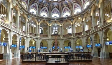 El Ibex 35 se desfonda tras 9 días seguidos al alza, pero sube un 1,9% en la semana